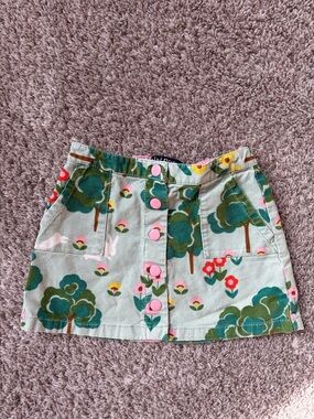 Mini Boden Green Tree Print Corduroy Mini Skirt with Pink Buttons